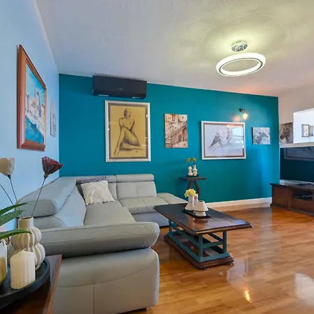 In 6147b Apartment Trogir